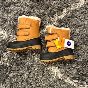 Cat & Jack Tan and Black Kids Snow Boots